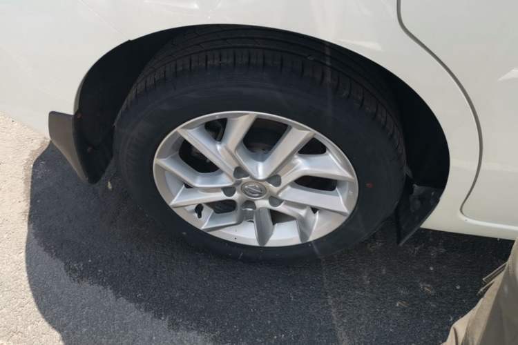 Used Nissan Tiida 2021 1.6L CVT Cool Edition Right Rear Wheel Hub