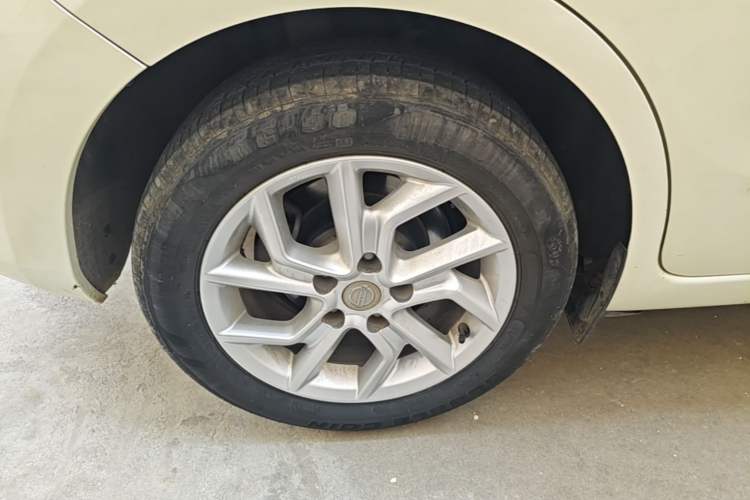Used Nissan Tiida 2021 1.6L CVT Smart Drive Edition Right Rear Wheel Hub
