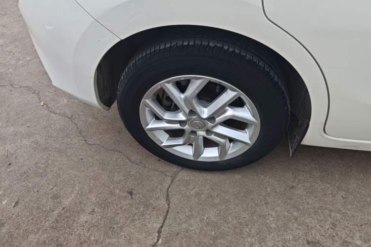 Used Nissan Tiida 2021 1.6L CVT Cool Edition Right Rear Wheel Hub