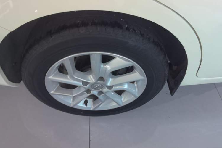Used Nissan Tiida 2021 1.6L CVT Smart Drive Edition Right Rear Wheel Hub