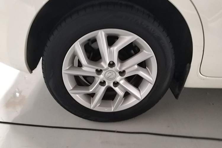 Used Nissan Tiida 2021 1.6L CVT Cool Edition Right Rear Wheel Hub