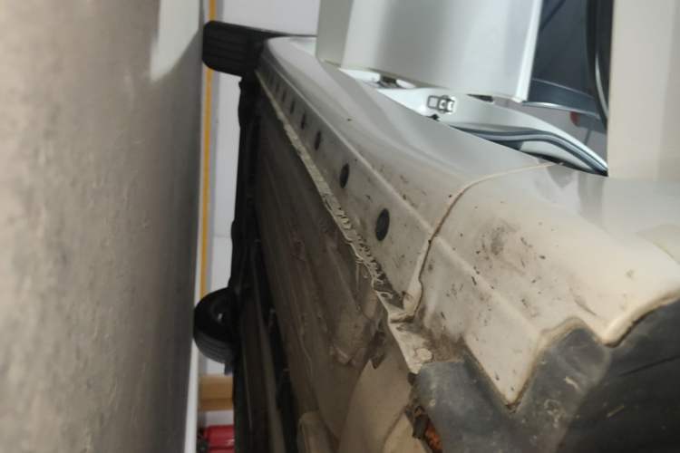 Used Nissan Tiida 2021 1.6L CVT Smart Drive Edition Right Side Sill