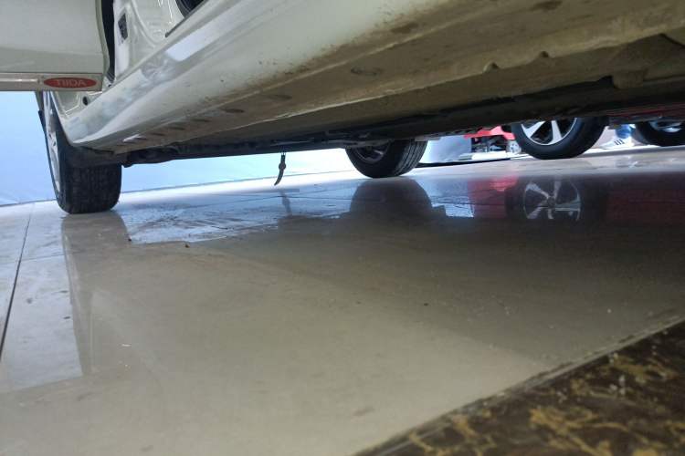 Used Nissan Tiida 2021 1.6L CVT Smart Drive Edition Right Side Sill