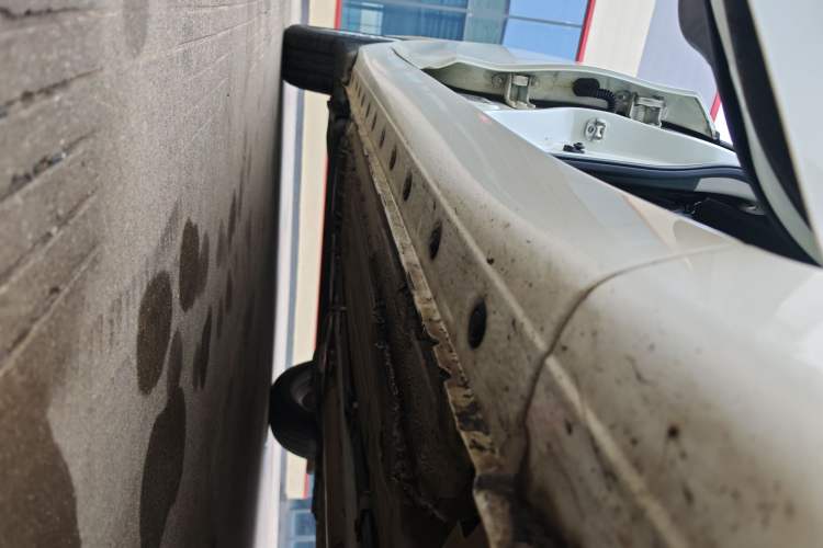 Used Nissan Tiida 2021 1.6L CVT Smart Drive Edition Right Side Sill