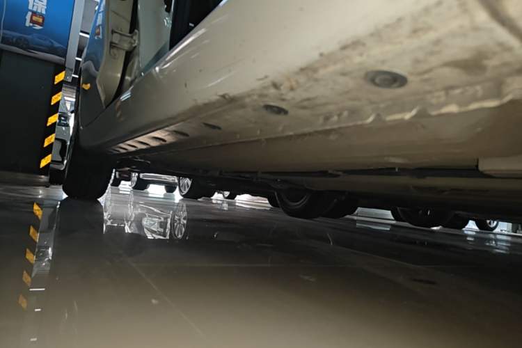 Used Nissan Tiida 2021 1.6L CVT Smart Drive Edition Right Side Sill
