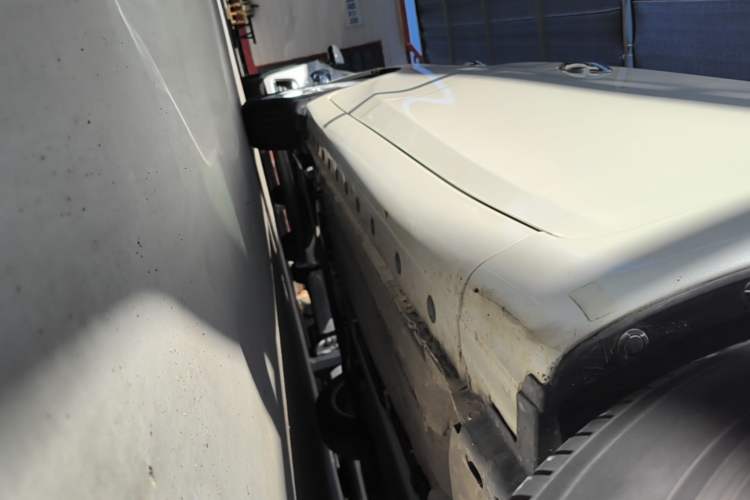 Used Nissan Tiida 2021 1.6L CVT Smart Drive Edition Right Side Sill