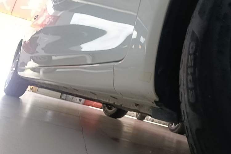 Used Nissan Tiida 2021 1.6L CVT Smart Drive Edition Right Side Sill
