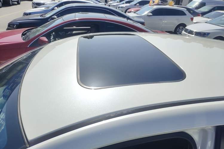 Used Nissan Tiida 2021 1.6L CVT Smart Drive Edition Roof