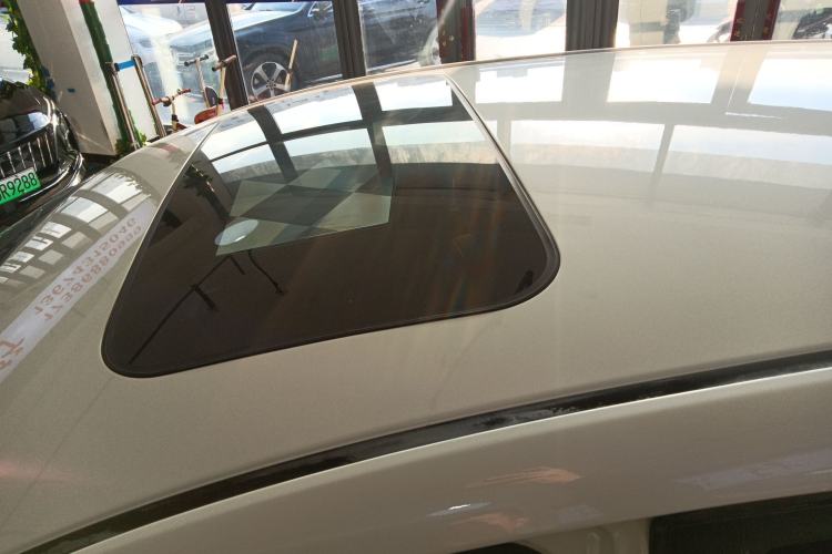 Used Nissan Tiida 2021 1.6L CVT Cool Edition Roof