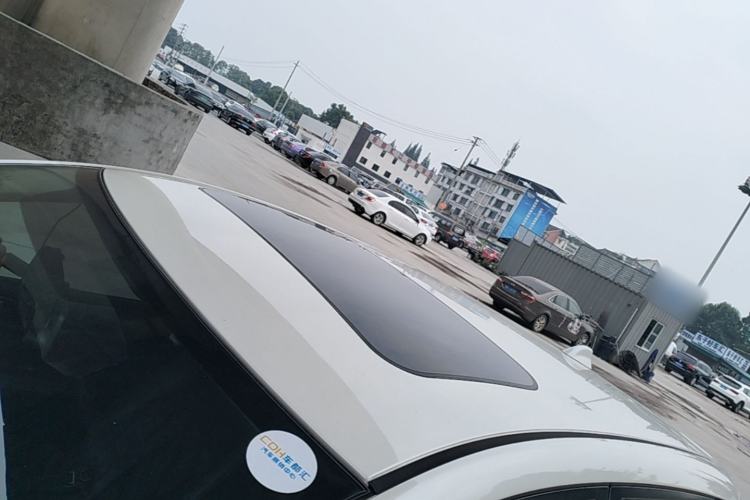 Used Nissan Tiida 2021 1.6L CVT Cool Edition Roof