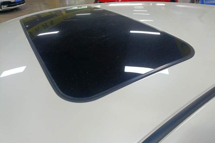 Used Nissan Tiida 2021 1.6L CVT Smart Drive Edition Roof