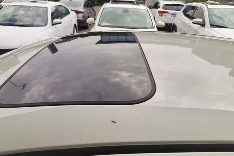 Used Nissan Tiida 2021 1.6L CVT Smart Drive Edition Roof