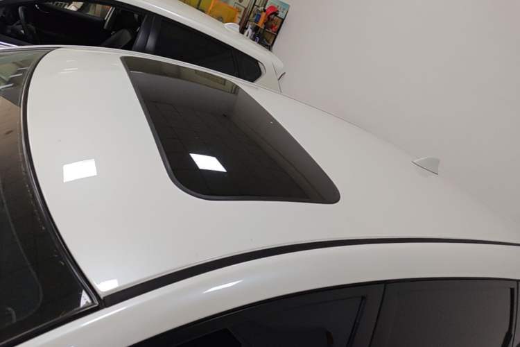 Used Nissan Tiida 2021 1.6L CVT Cool Edition Roof