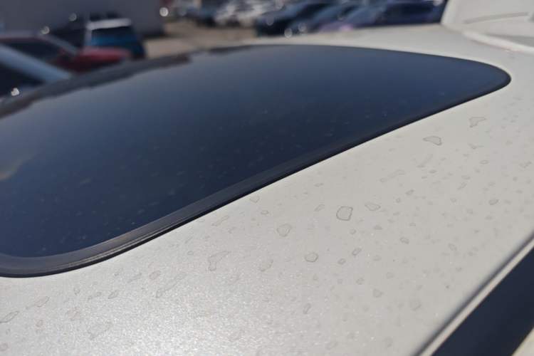 Used Nissan Tiida 2021 1.6L CVT Smart Drive Edition Roof