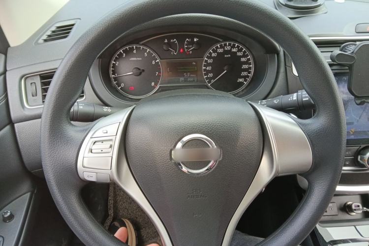 Used Nissan Tiida 2021 1.6L CVT Cool Edition Steering Wheel