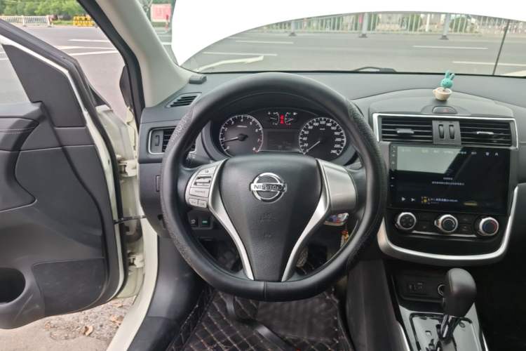 Used Nissan Tiida 2021 1.6L CVT Cool Edition Steering Wheel