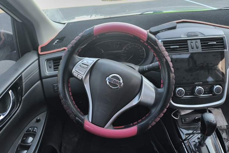 Used Nissan Tiida 2021 1.6L CVT Cool Edition Steering Wheel