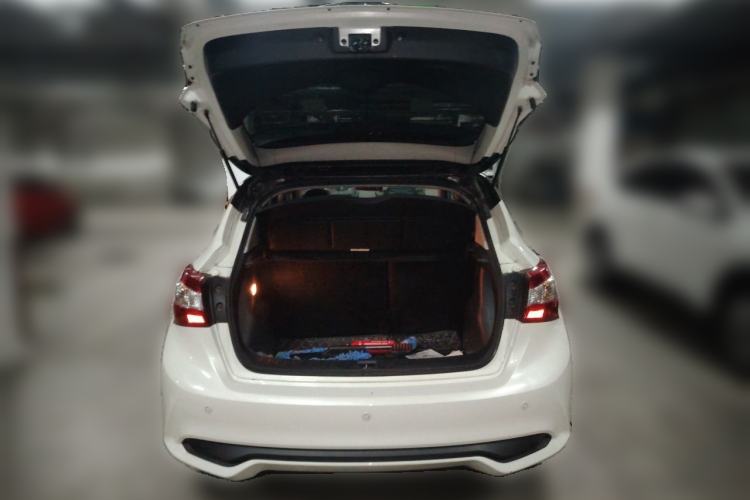 Used Nissan Tiida 2021 1.6L CVT Cool Edition Trunk