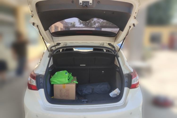 Used Nissan Tiida 2021 1.6L CVT Cool Edition Trunk