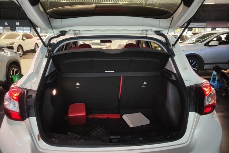 Used Nissan Tiida 2021 1.6L CVT Cool Edition Trunk