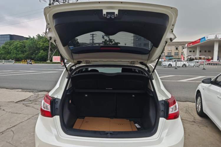 Used Nissan Tiida 2021 1.6L CVT Cool Edition Trunk