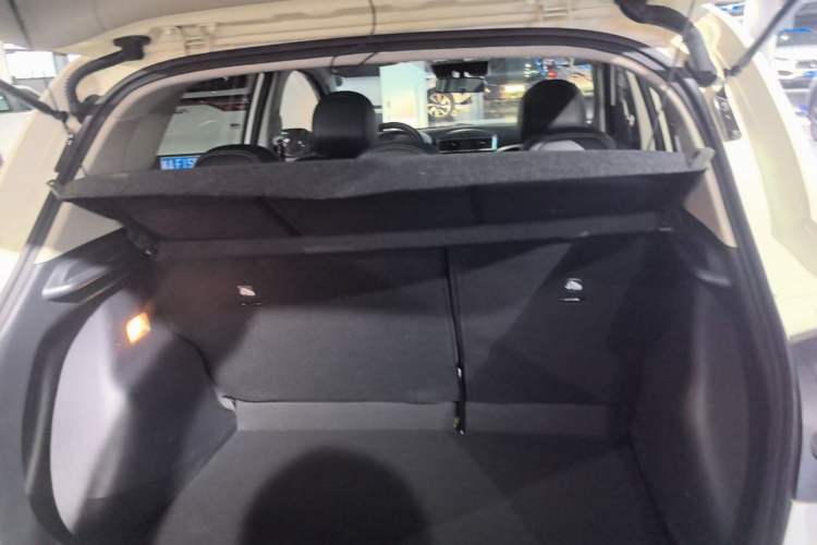 Used Nissan Tiida 2021 1.6L CVT Smart Drive Edition Trunk