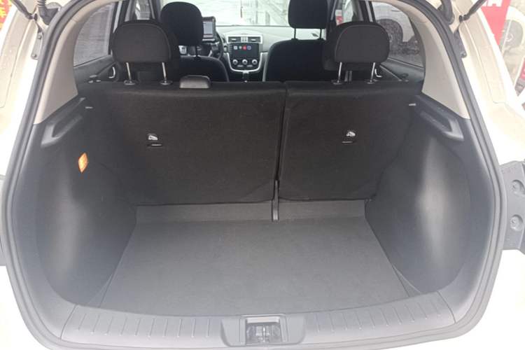 Used Nissan Tiida 2021 1.6L CVT Cool Edition Trunk