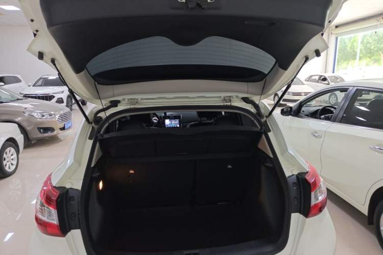 Used Nissan Tiida 2021 1.6L CVT Cool Edition Trunk