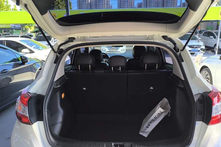 Used Nissan Tiida 2021 1.6L CVT Smart Drive Edition Trunk