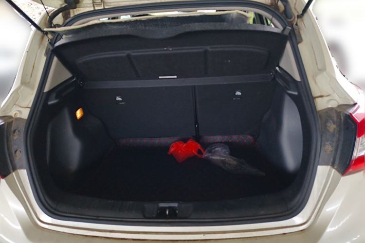 Used Nissan Tiida 2021 1.6L CVT Cool Edition Trunk