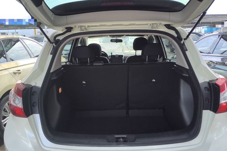Used Nissan Tiida 2021 1.6L CVT Cool Edition Trunk