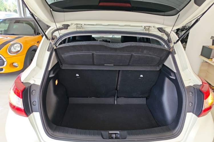Used Nissan Tiida 2021 1.6L CVT Smart Drive Edition Trunk