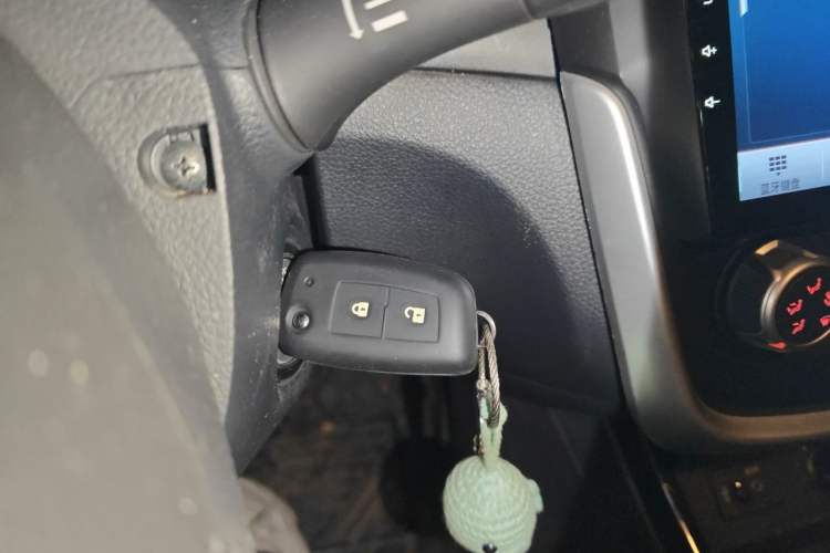 Used Nissan Tiida 2021 1.6L CVT Cool Edition Vehicle Key