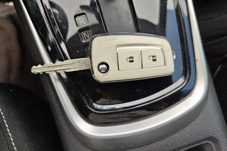 Used Nissan Tiida 2021 1.6L CVT Cool Edition Vehicle Key