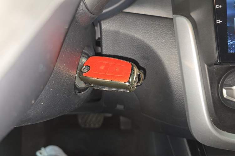 Used Nissan Tiida 2021 1.6L CVT Cool Edition Vehicle Key