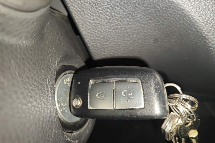 Used Nissan Tiida 2021 1.6L CVT Cool Edition Vehicle Key