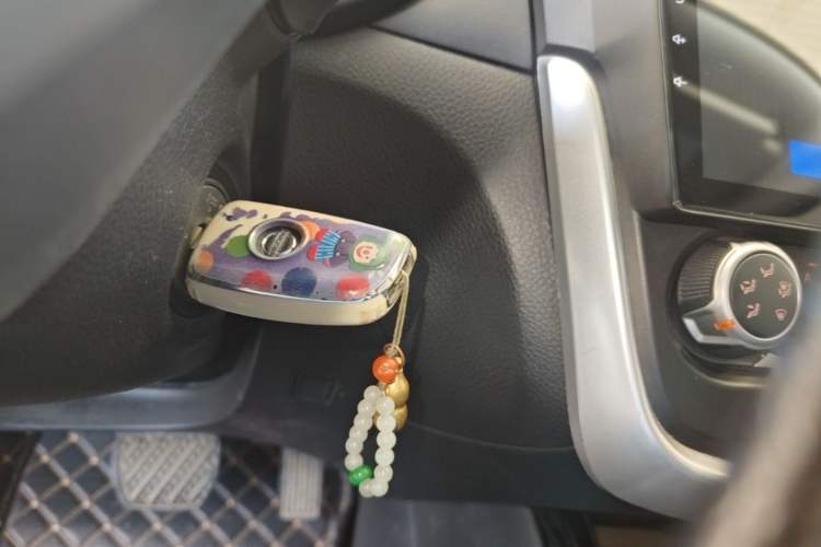 Used Nissan Tiida 2021 1.6L CVT Cool Edition Vehicle Key