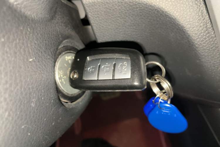 Used Nissan Tiida 2021 1.6L CVT Cool Edition Vehicle Key