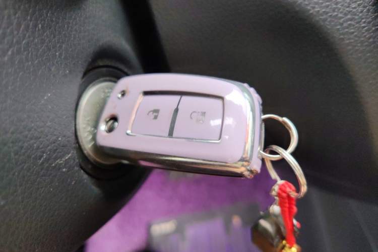 Used Nissan Tiida 2021 1.6L CVT Cool Edition Vehicle Key