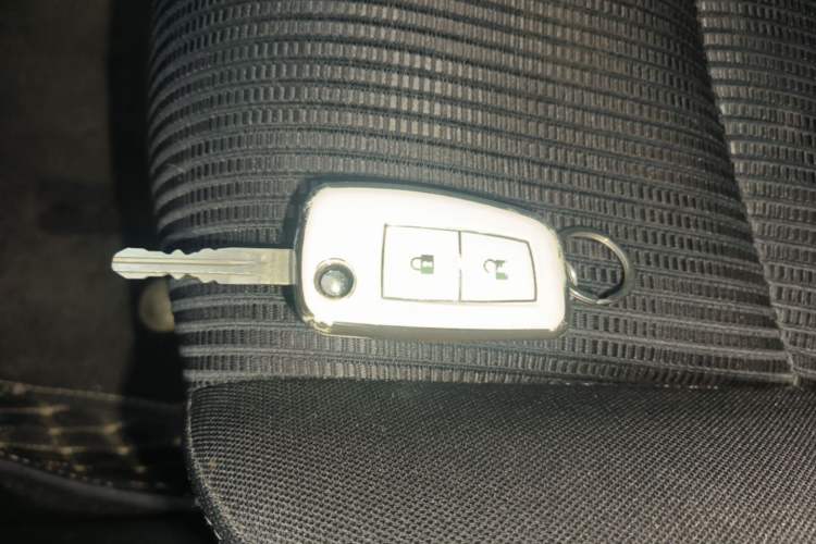 Used Nissan Tiida 2021 1.6L CVT Cool Edition Vehicle Key