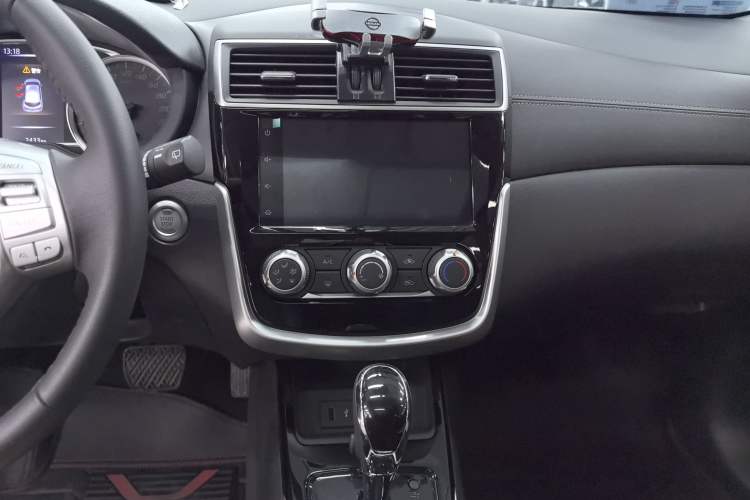 Used Nissan Tiida 2023 1.6L CVT Smart Drive Version Audio And AC Panel