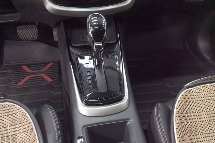 Used Nissan Tiida 2023 1.6L CVT Smart Drive Version Gear Lever