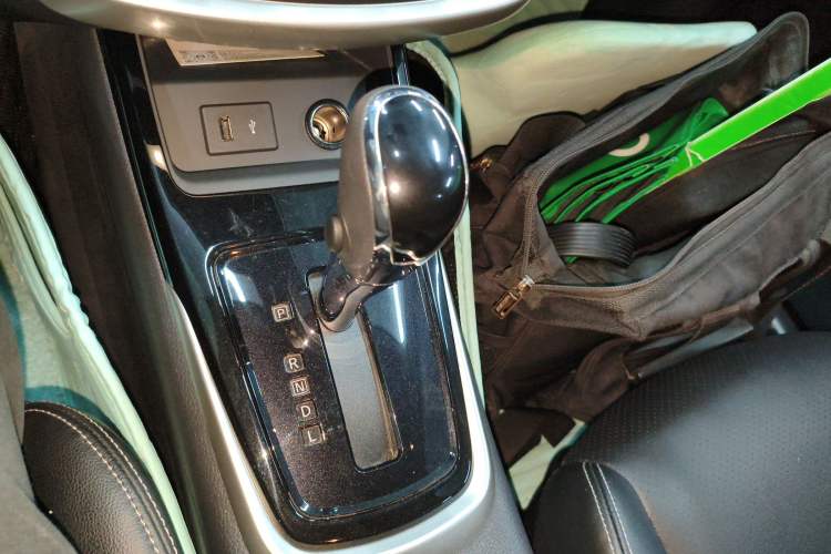 Used Nissan Tiida 2023 1.6L CVT Smart Drive Version Gear Lever