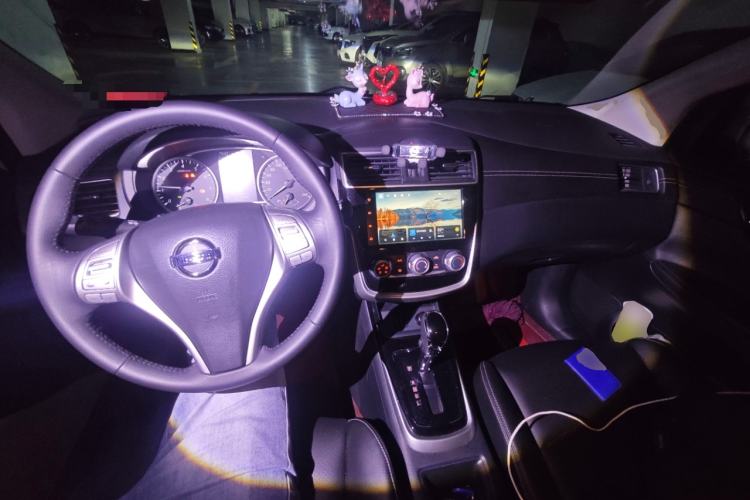 Used Nissan Tiida 2023 1.6L CVT Smart Drive Version Center Console