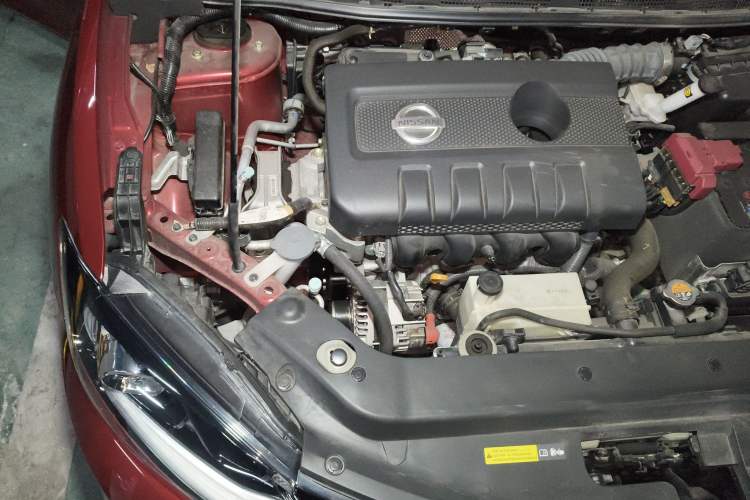 Used Nissan Tiida 2023 1.6L CVT Smart Drive Version Engine Bay Right