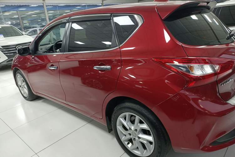 Used Nissan Tiida 2023 1.6L CVT Smart Drive Version Exterior 3