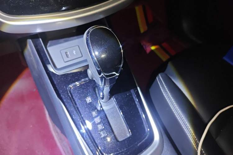 Used Nissan Tiida 2023 1.6L CVT Smart Drive Version Gear Lever