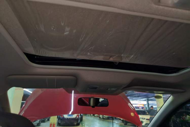 Used Nissan Tiida 2023 1.6L CVT Cool Dynamic Edition Headliner