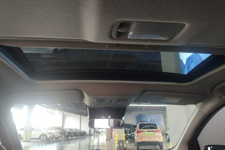 Used Nissan Tiida 2023 1.6L CVT Smart Drive Version Headliner