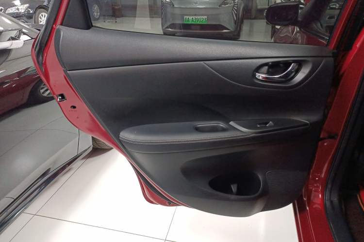 Used Nissan Tiida 2023 1.6L CVT Smart Drive Version Interior 8